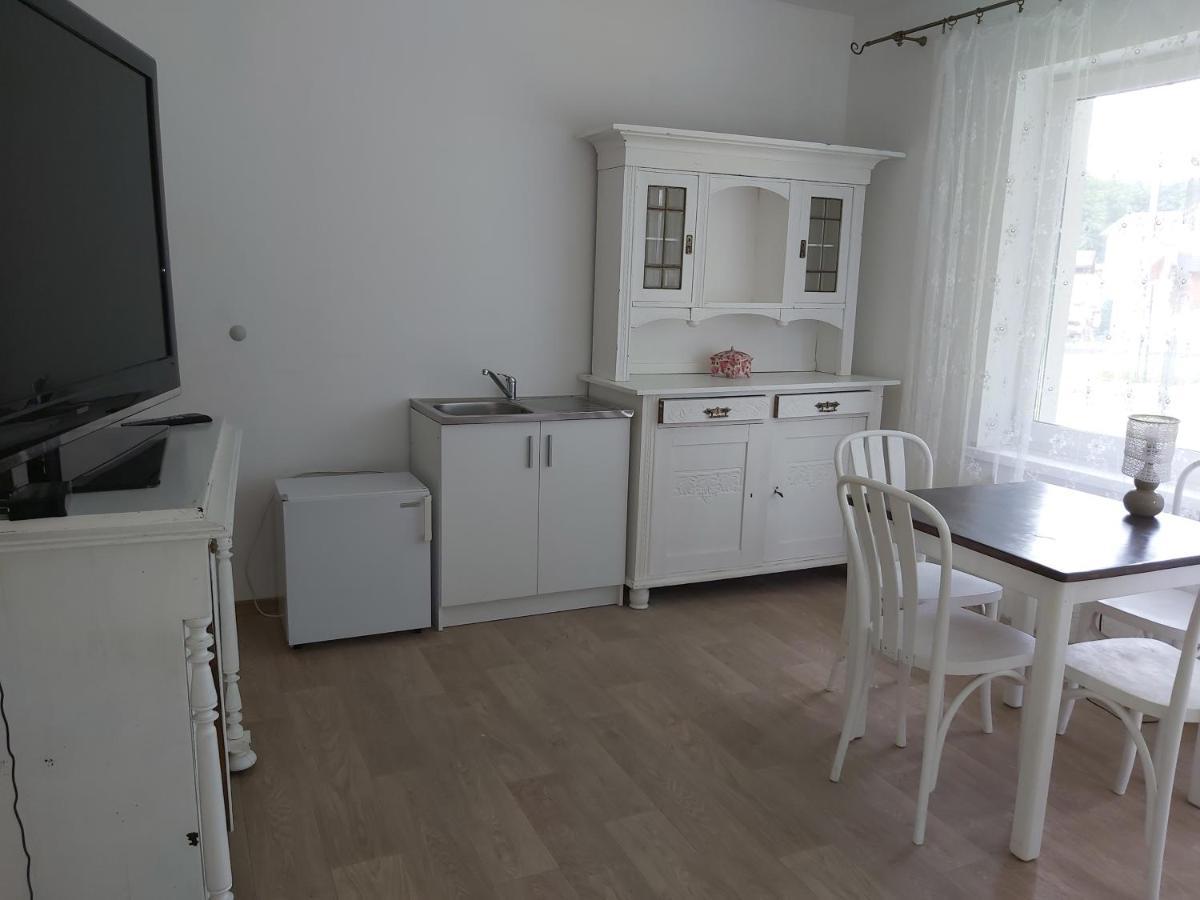 Willa Wieniotowo Apartamenty Przy Lesie I Plazy Ap Am Wald Und Strand Ustronie Morskie Extérieur photo